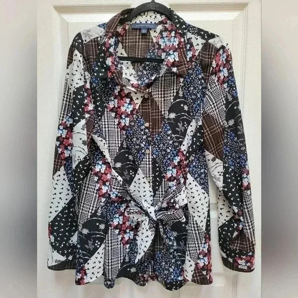 Tommy Hilfiger Women's Button Down Pathwork Print Tie Shirt Size XL - Picture 1 of 3